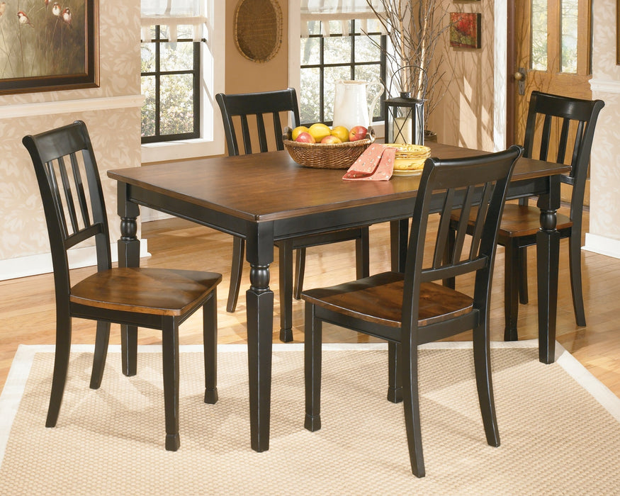 Owingsville Dining Table and 4 Chairs Royal Furniture