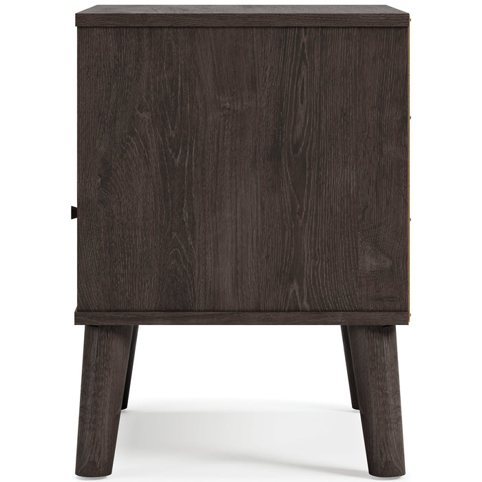 Piperton One Drawer Night Stand Royal Furniture