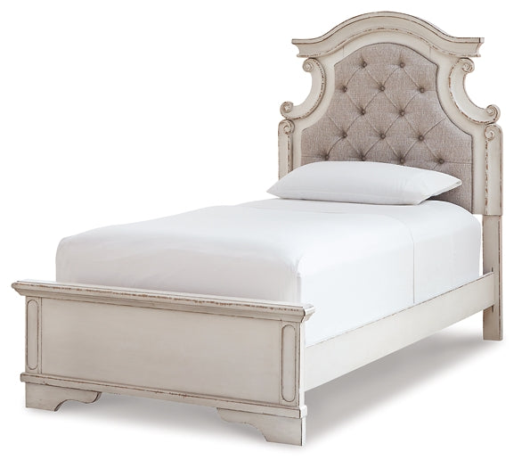 Realyn Twin Panel Bed with Mirrored Dresser Royal Furniture