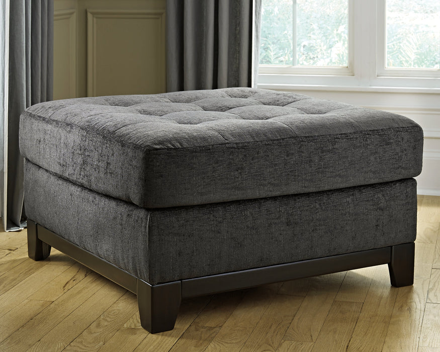 Reidshire Oversized Accent Ottoman Royal Furniture