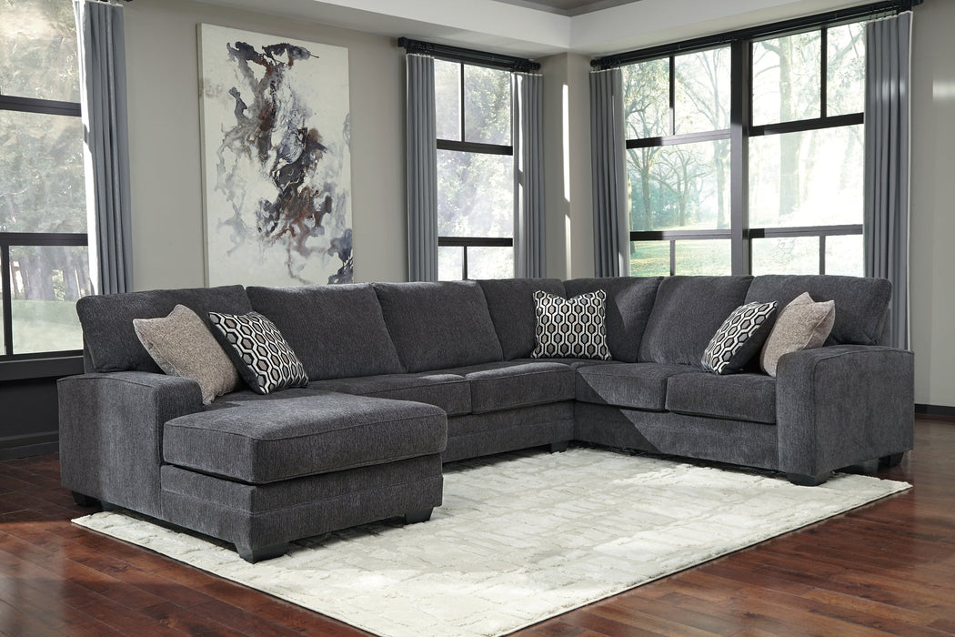 Tracling 3-Piece Sectional with Ottoman Royal Furniture