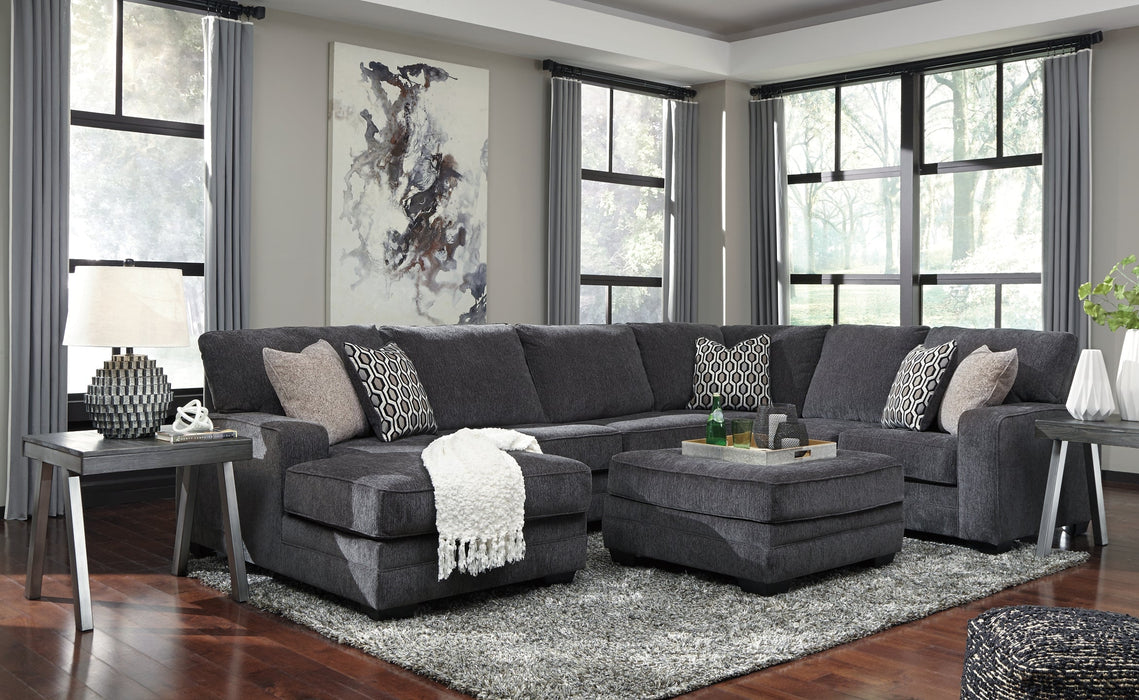 Tracling 3-Piece Sectional with Ottoman Royal Furniture