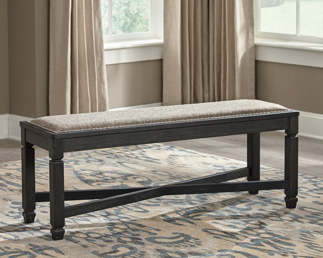 Tyler Creek Upholstered Bench Royal Furniture