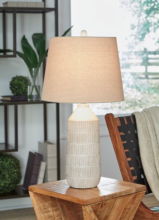 Willport Ceramic Table Lamp (2/CN) Royal Furniture