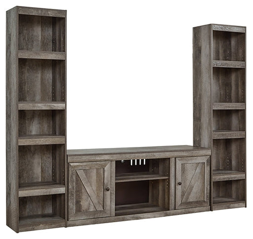 Wynnlow 3-Piece Entertainment Center Royal Furniture