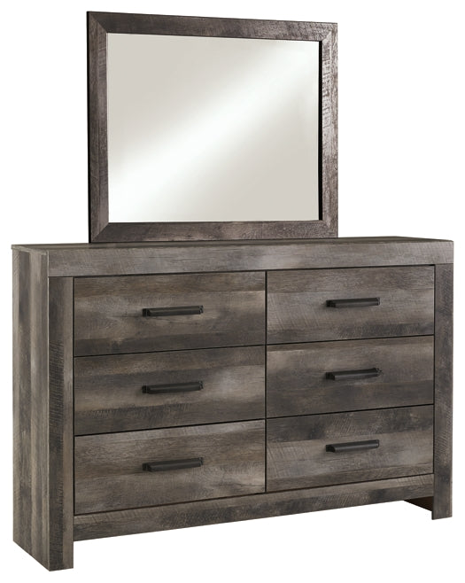 Wynnlow Dresser and Mirror Royal Furniture