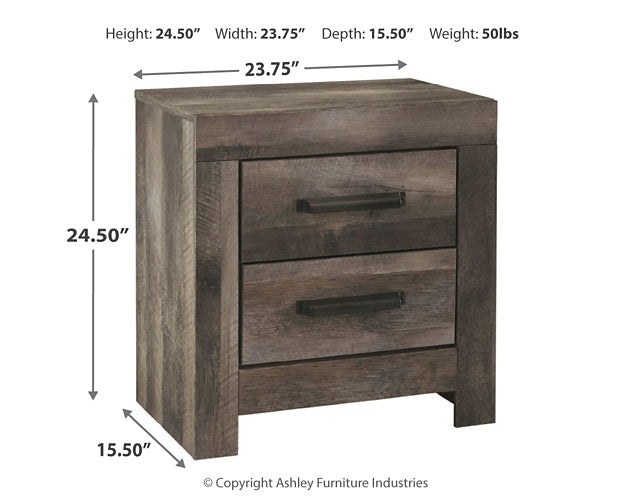 Wynnlow King Panel Bed with Mirrored Dresser, Chest and 2 Nightstands Royal Furniture