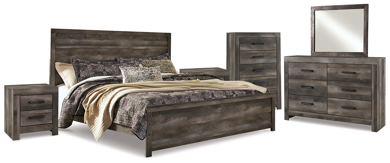 Wynnlow King Panel Bed with Mirrored Dresser, Chest and 2 Nightstands Royal Furniture