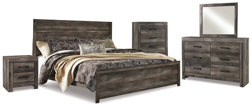 Wynnlow King Panel Bed with Mirrored Dresser, Chest and Nightstand Royal Furniture