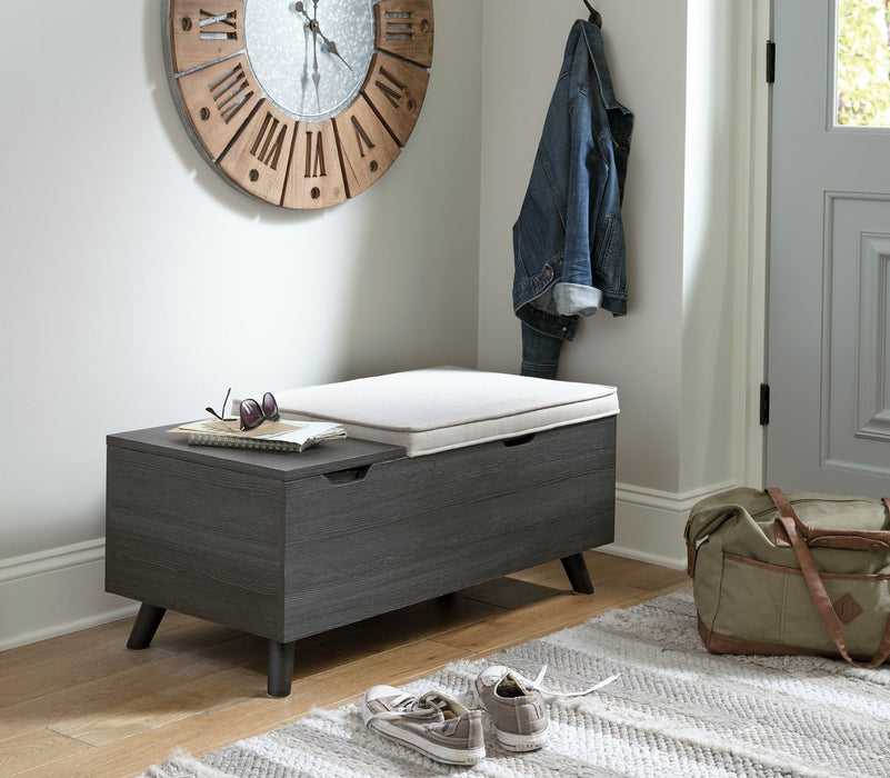 Yarlow Storage Bench Royal Furniture