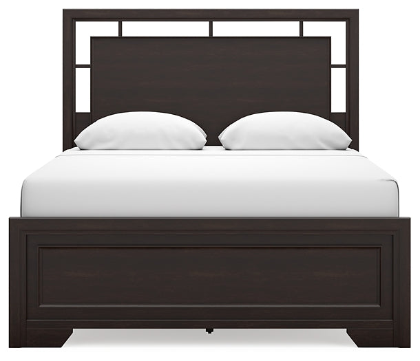 Covetown Queen Panel Bed with Dresser and Nightstand