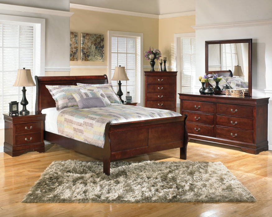 Alisdair Full Sleigh Bed with Mirrored Dresser, Chest and 2 Nightstands Royal Furniture