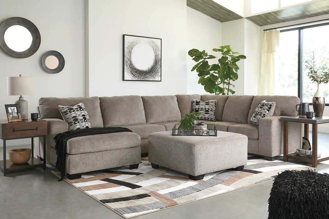 Ballinasloe 3-Piece Sectional with Ottoman Royal Furniture