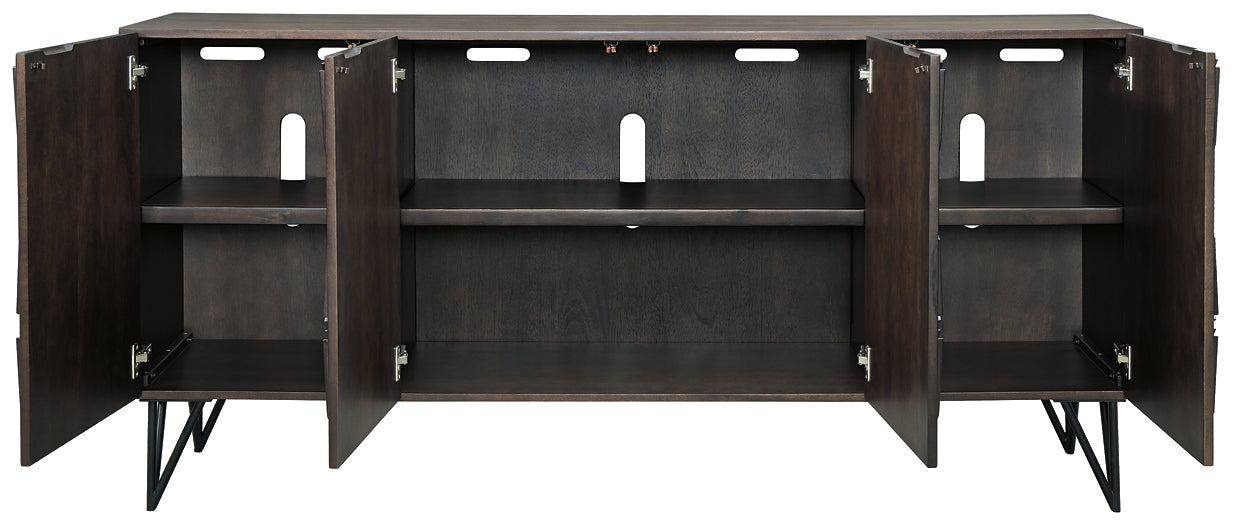 Chasinfield Extra Large TV Stand Royal Furniture