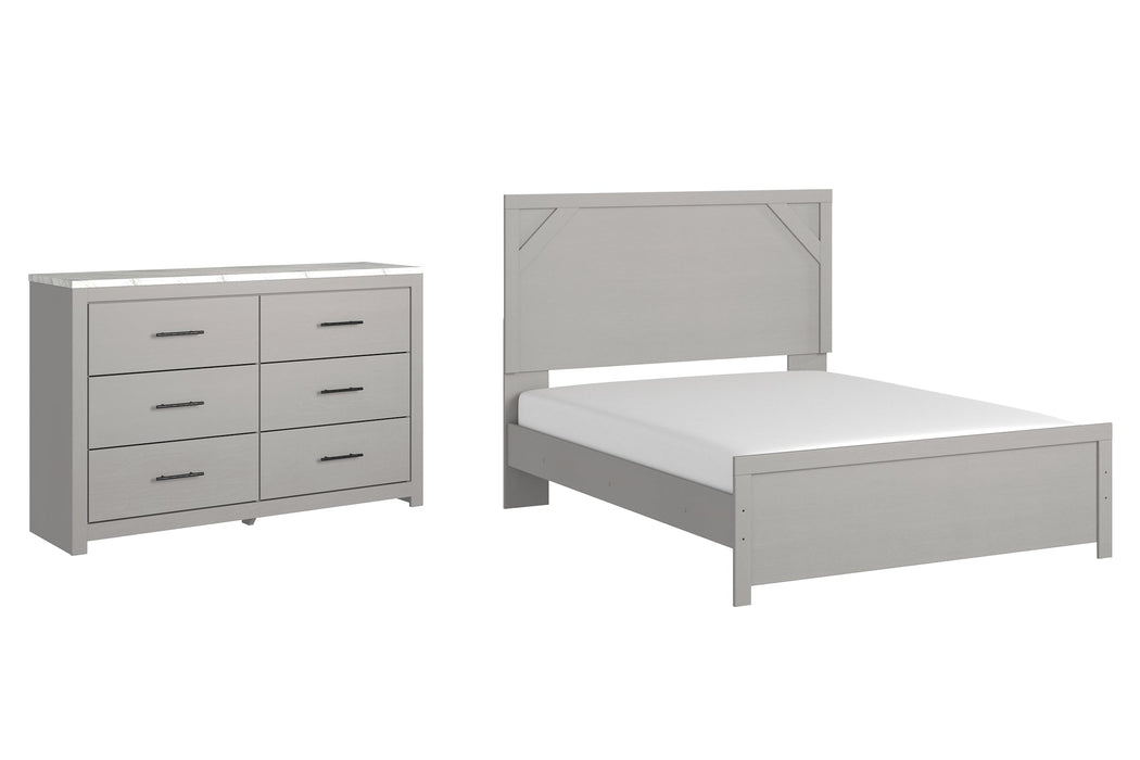 Cottonburg Queen Panel Bed with Dresser Royal Furniture