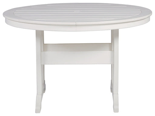 Crescent Luxe Round Dining Table w/UMB OPT Royal Furniture