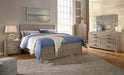 Culverbach King Panel Bed with Mirrored Dresser, Chest and 2 Nightstands Royal Furniture