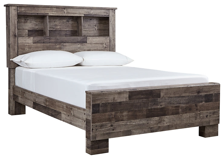 Derekson Full Panel Bed with Dresser Royal Furniture