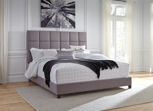 Dolante Queen Upholstered Bed Royal Furniture