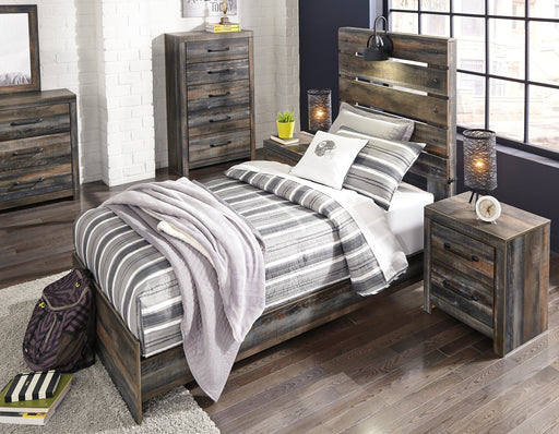 Drystan Twin Panel Bed with Mirrored Dresser, Chest and Nightstand Royal Furniture