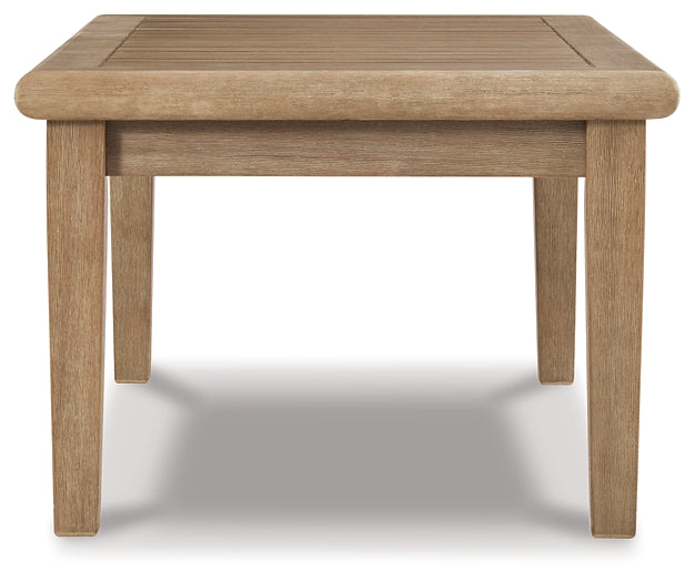 Gerianne Rectangular Cocktail Table Royal Furniture