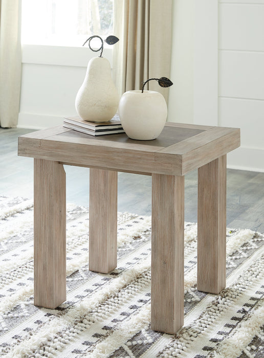 Hennington Coffee Table with 1 End Table Royal Furniture