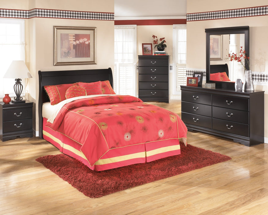 Huey Vineyard Full Sleigh Headboard with Mirrored Dresser, Chest and 2 Nightstands Royal Furniture