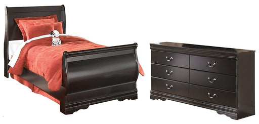 Huey Vineyard Twin Sleigh Bed with Dresser Royal Furniture