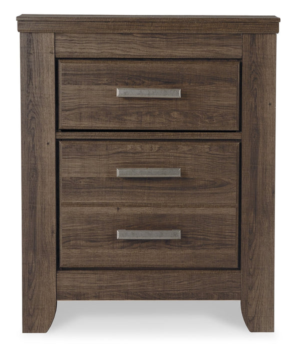 Juararo California King Panel Bed with Mirrored Dresser, Chest and Nightstand Royal Furniture