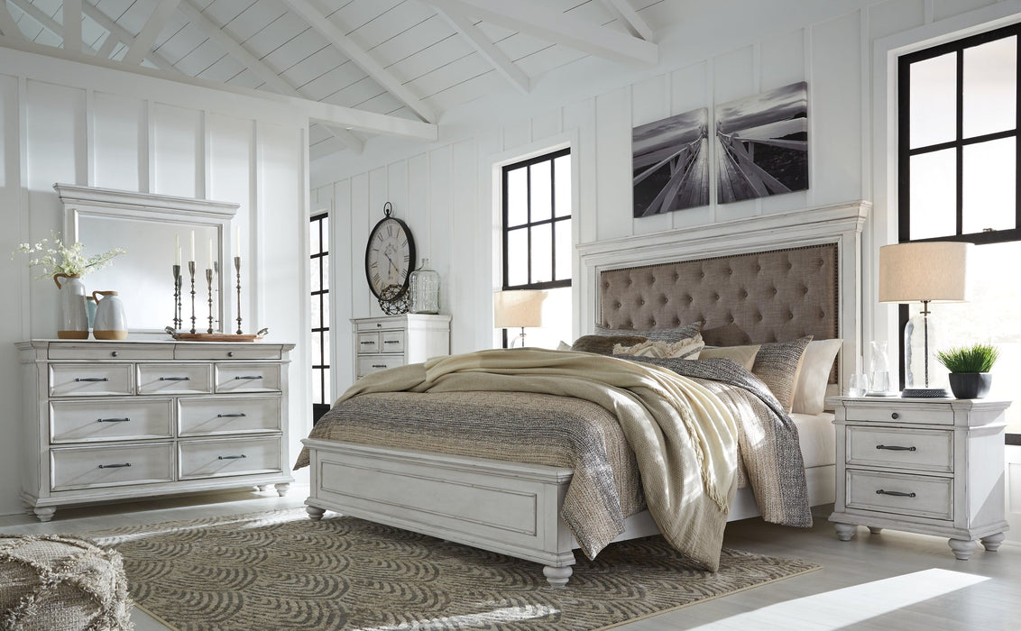 Kanwyn Queen Panel Bed with Mirrored Dresser and Chest Royal Furniture