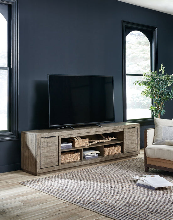 Krystanza XL TV Stand w/Fireplace Option Royal Furniture