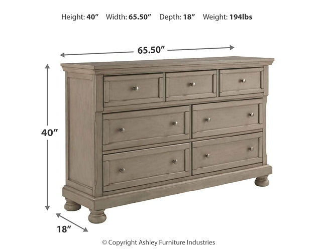 Lettner Queen Panel Bed with Dresser Royal Furniture