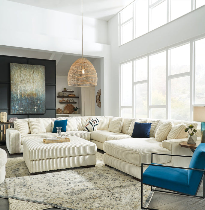 Lindyn 2-Piece Sectional with Ottoman Royal Furniture