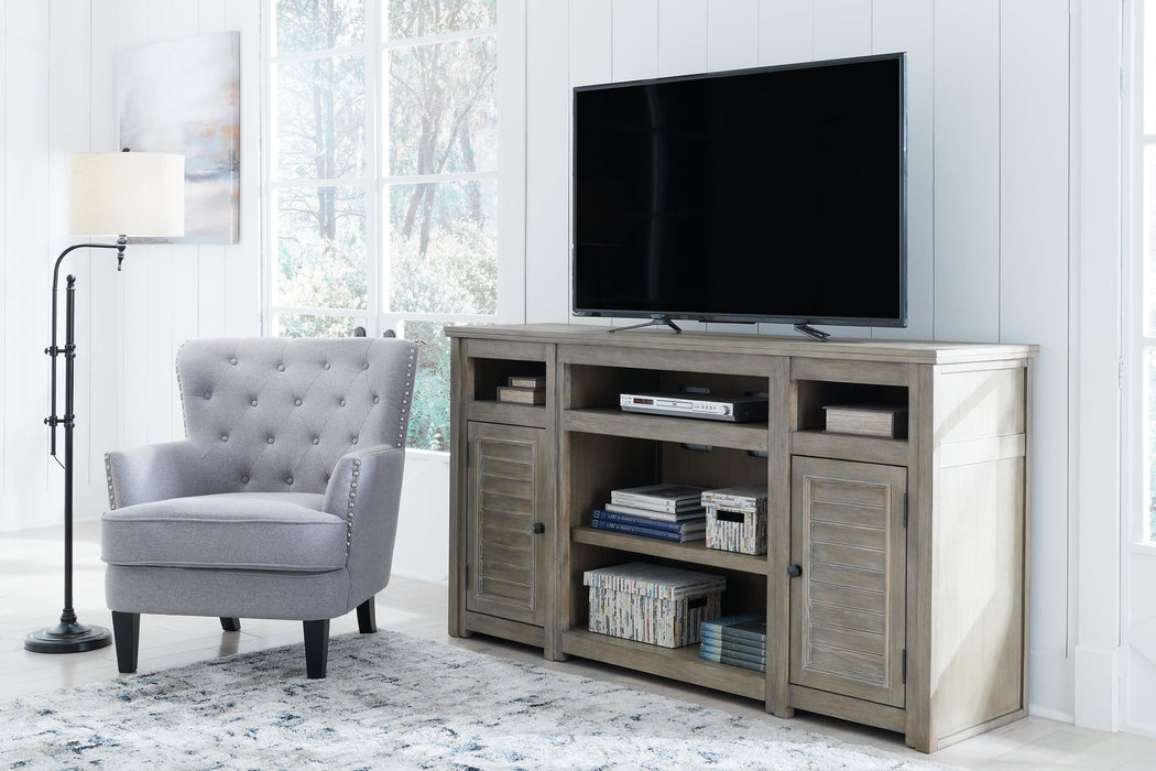 Moreshire XL TV Stand w/Fireplace Option Royal Furniture